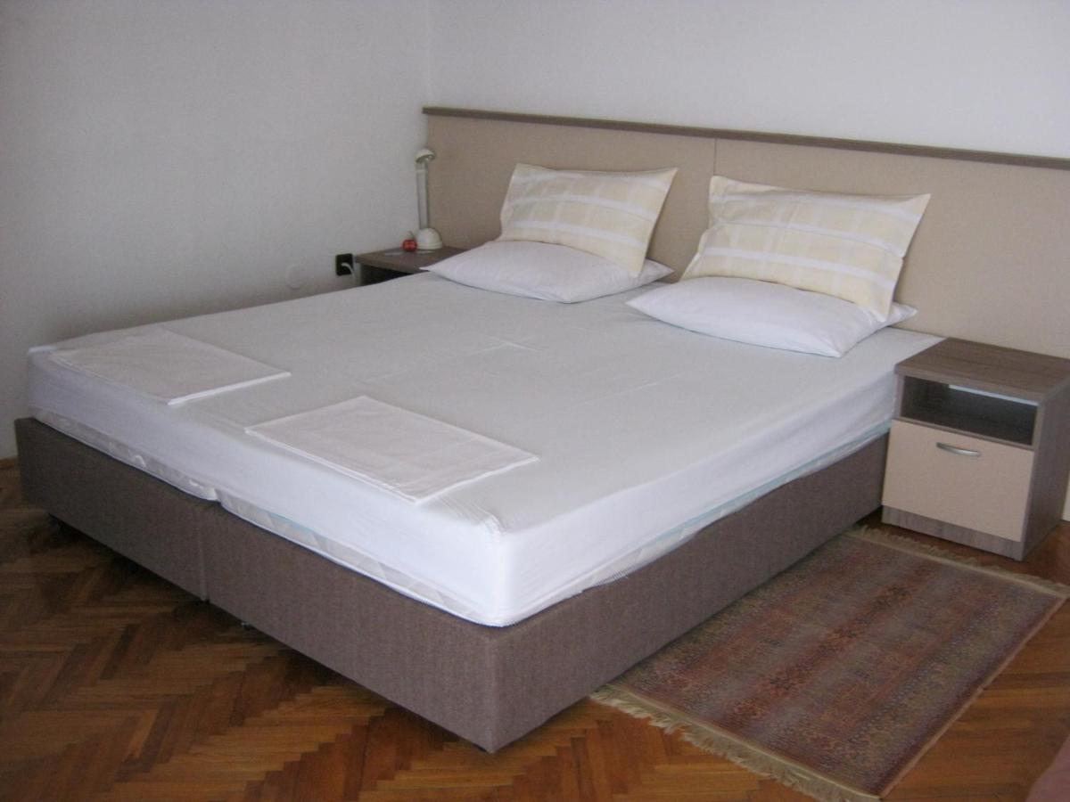 Apartments Nestor Трибунь Экстерьер фото
